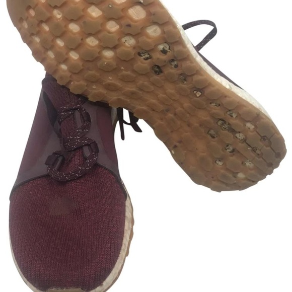 Adidas Pure Boost Red Sneakers Size 7F/6M - Picture 1 of 8